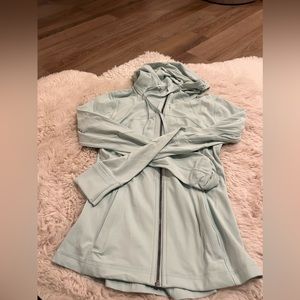 lululemon define jacket size 6